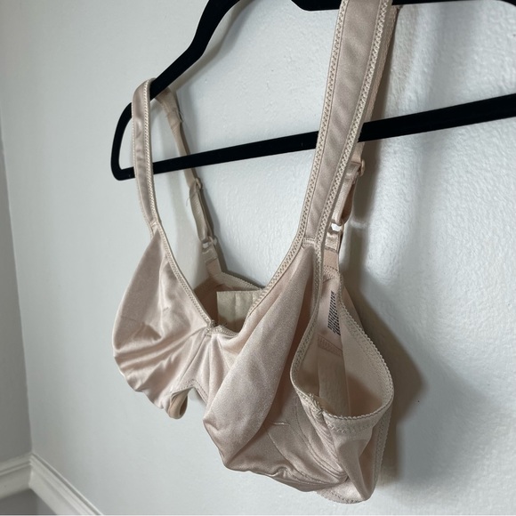 Padded Strap Bra Size 38C - Picture 6 of 6